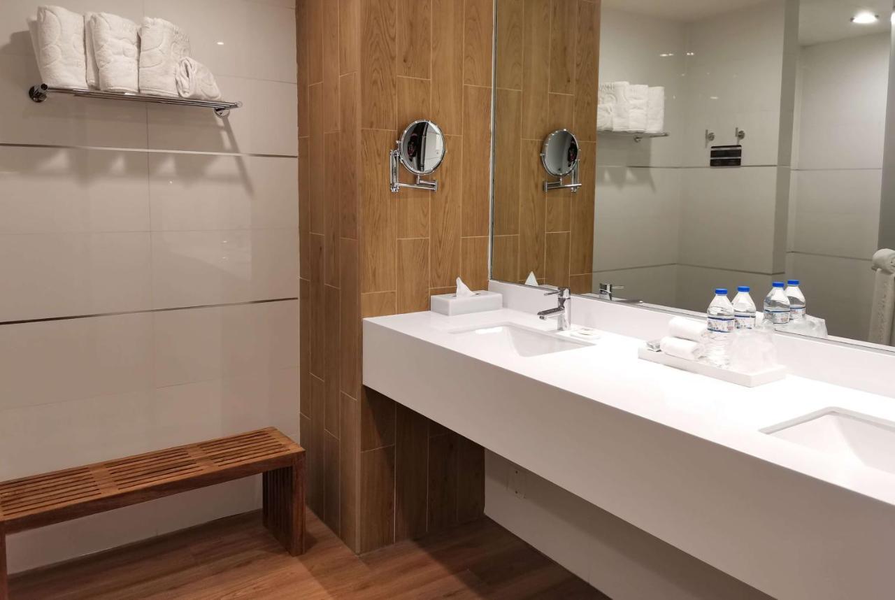 Ramada Encore By Wyndham Guadalajara Aeropuerto Las Pintas Εξωτερικό φωτογραφία