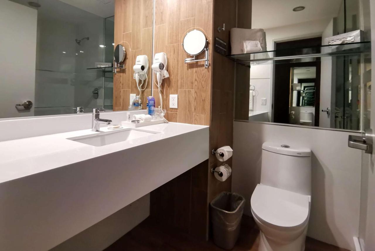 Ramada Encore By Wyndham Guadalajara Aeropuerto Las Pintas Εξωτερικό φωτογραφία