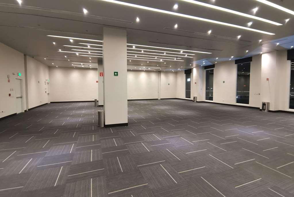 Ramada Encore By Wyndham Guadalajara Aeropuerto Las Pintas Ανέσεις φωτογραφία